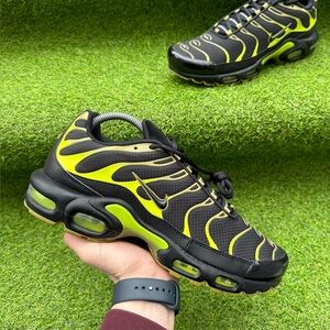 Men's Nike Air Max Plus Pacific Moss Brand New Shoes Size 11.5 US Authentic